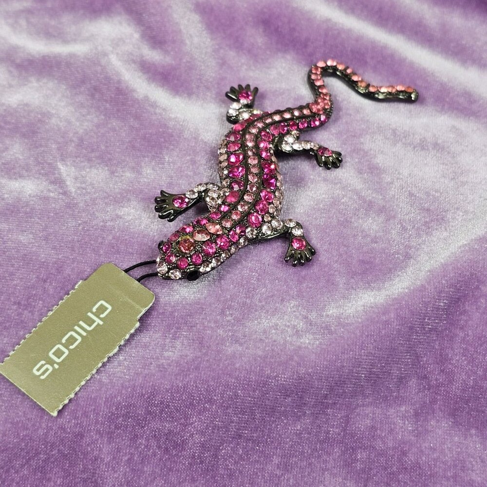 Chicos NWT Gecko Lizard Rhinestone Brooch Pink NEW
